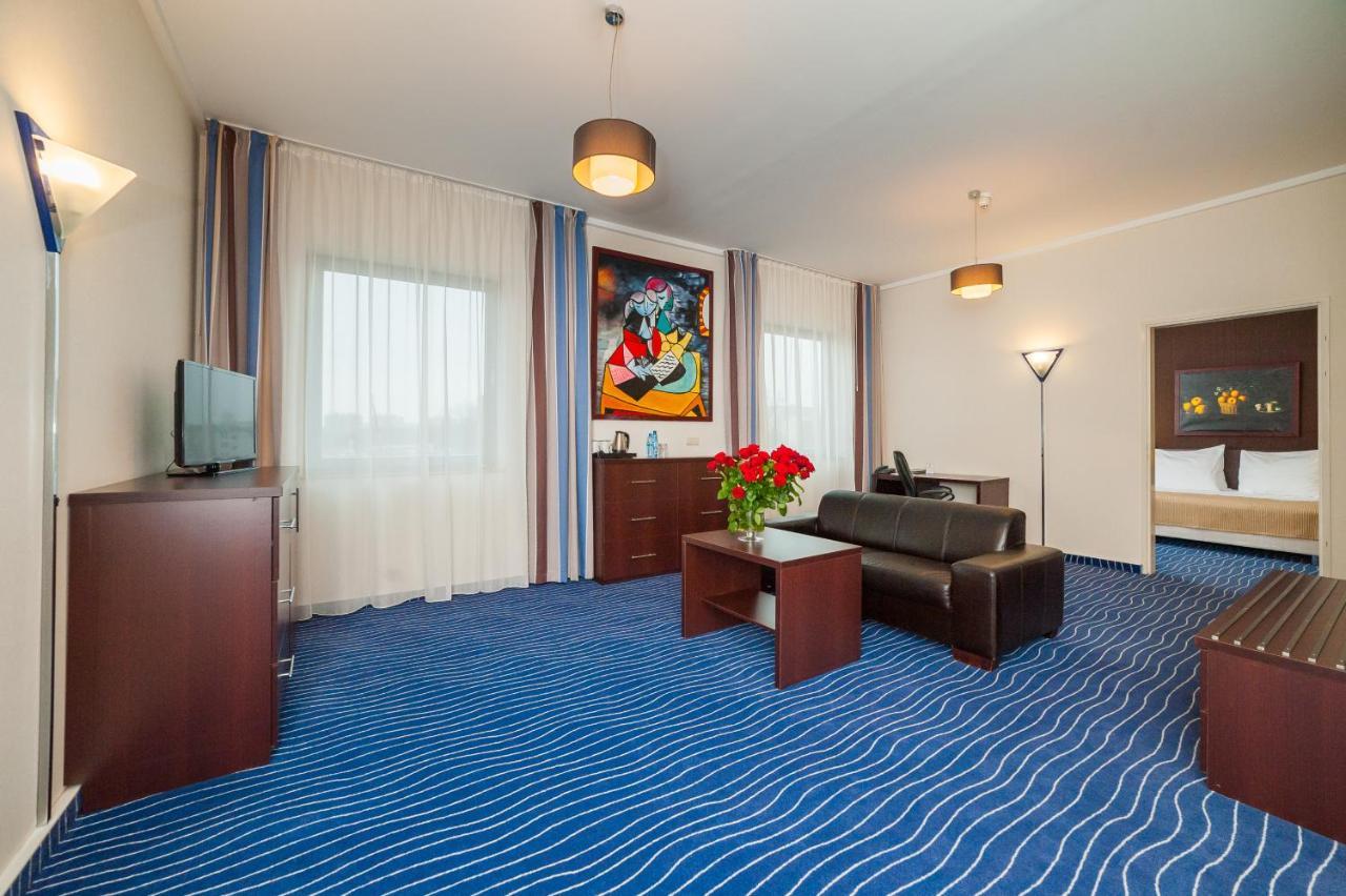Express Krakow Hotel 크라쿠프 외부 사진